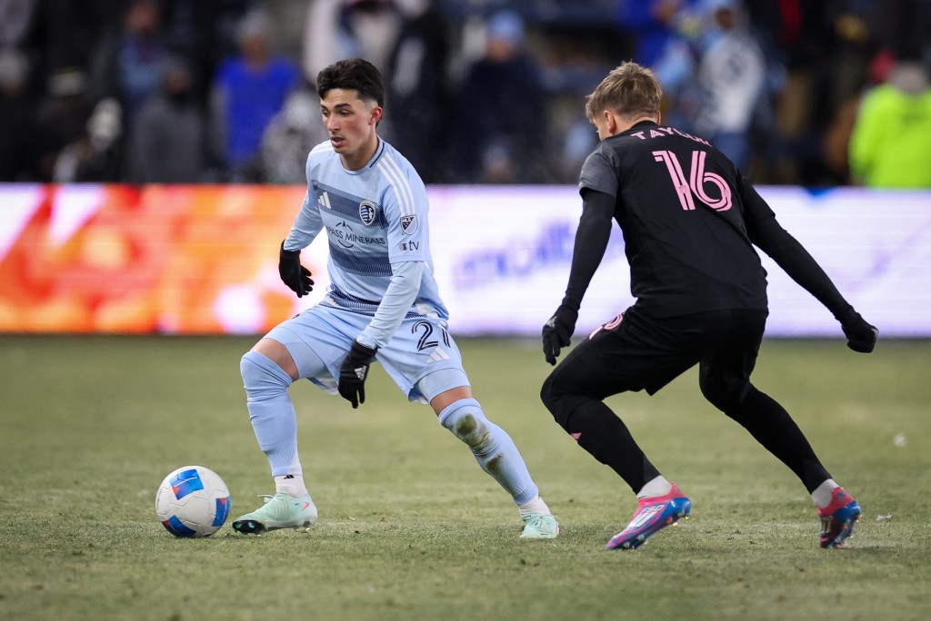 格里马尔多破门，勒沃库森队史第二次欧冠做客英格兰取得领先