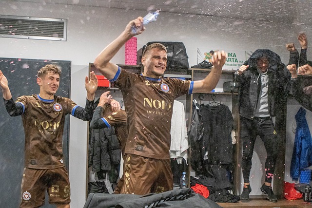 速在社交媒 速在社交媒